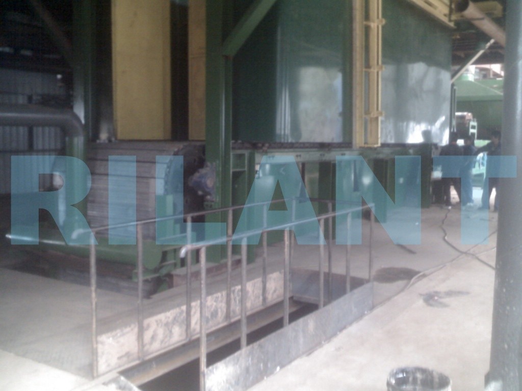 GLASS WOOL COLLECTING MACHINE