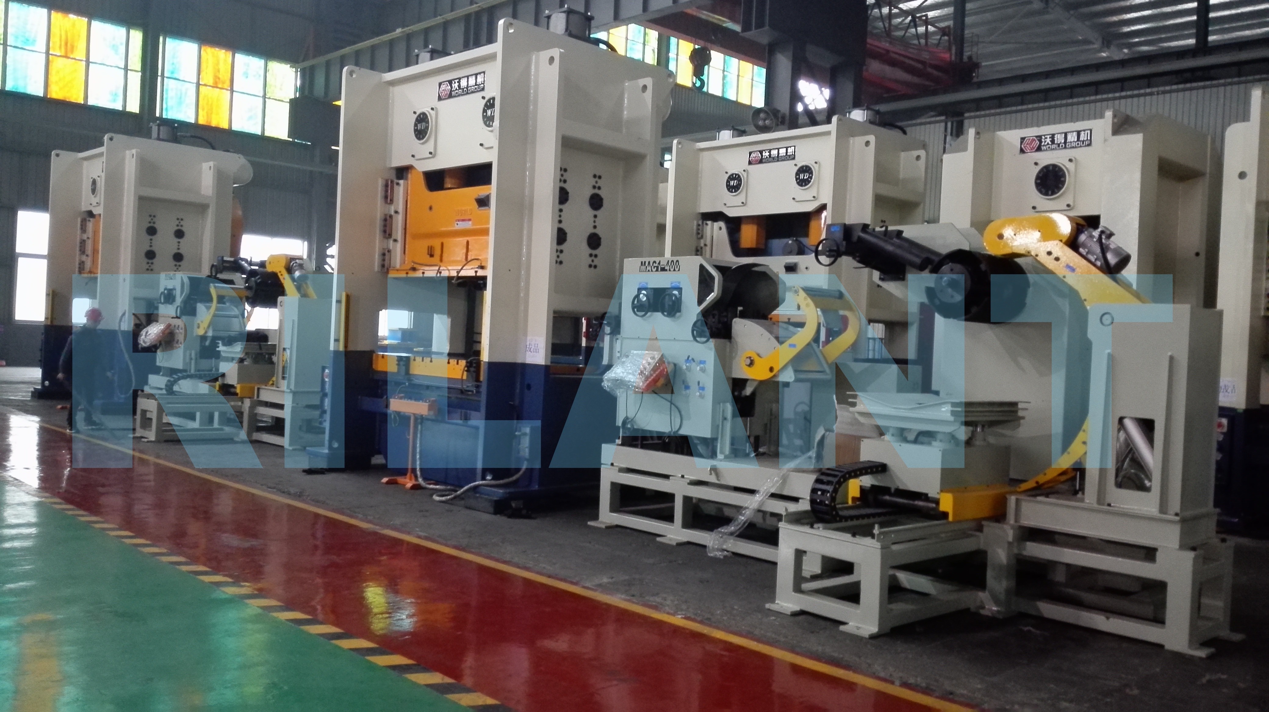 UNCOILER+STRAIGHTENER+FEEDER+PUNCHER-2