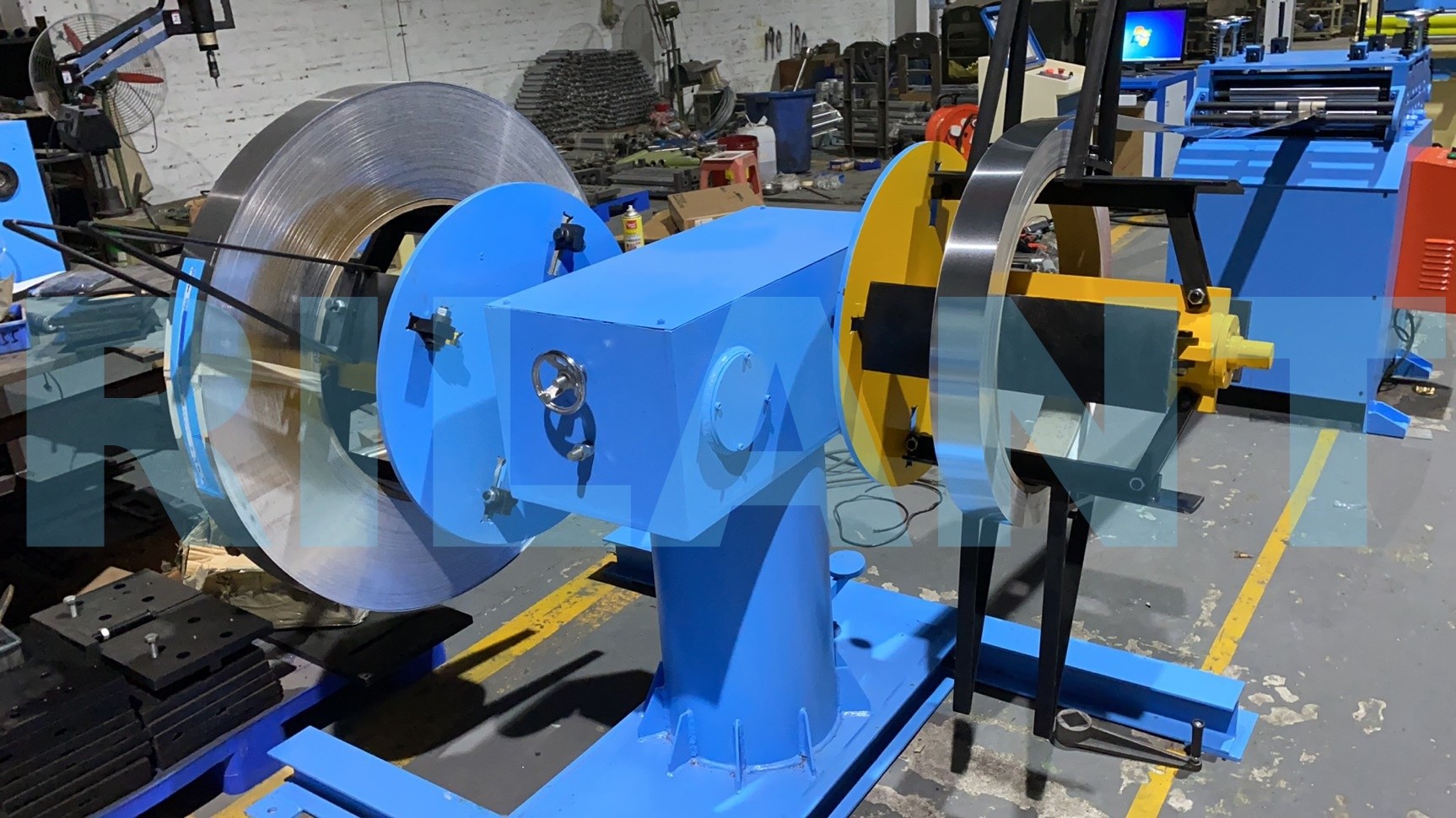 UNCOILER+STRAIGHTENER+FEEDER+LASER MARKING+CUTTING-2