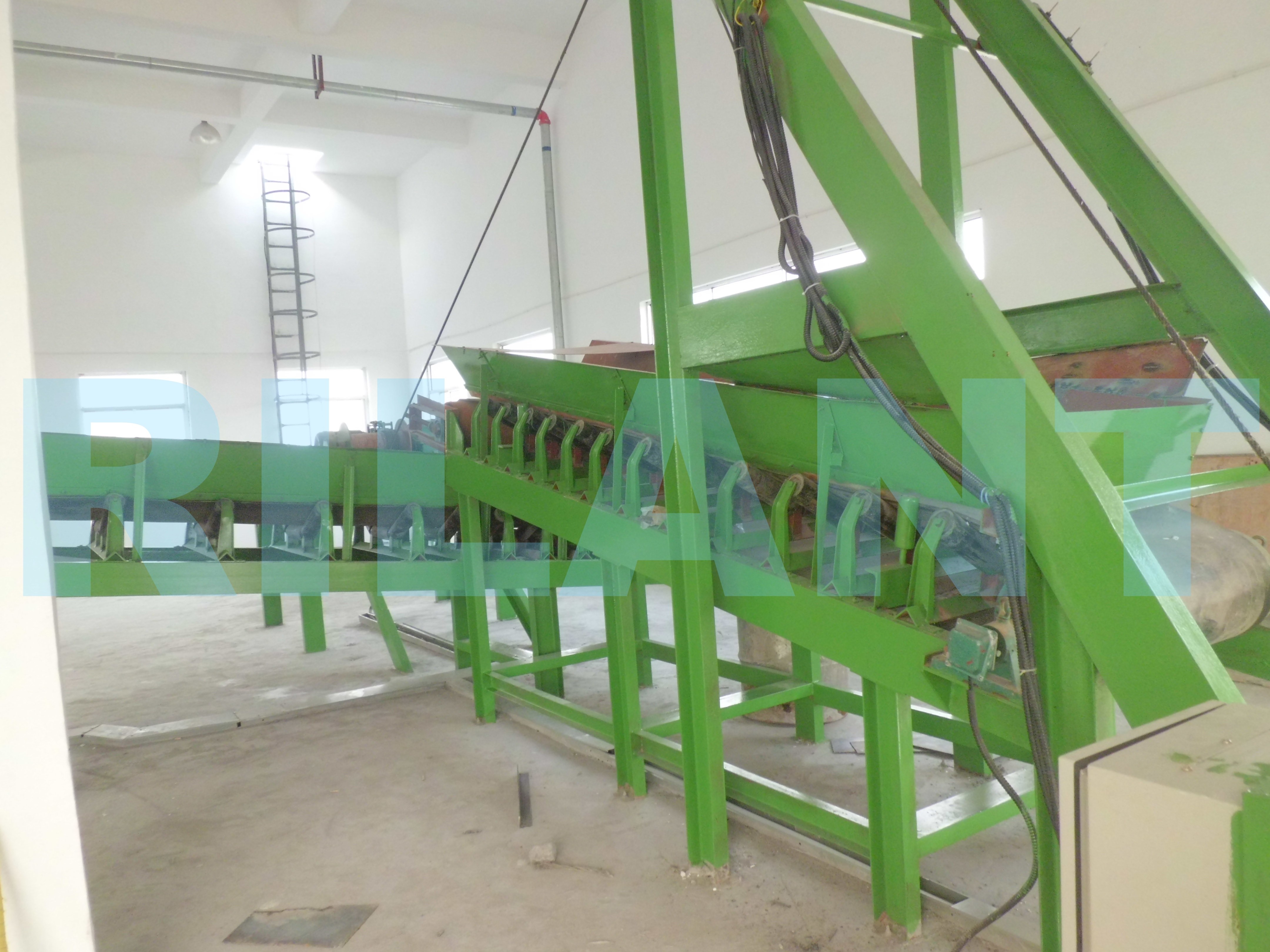 UP MOVING CONVEYOR-2