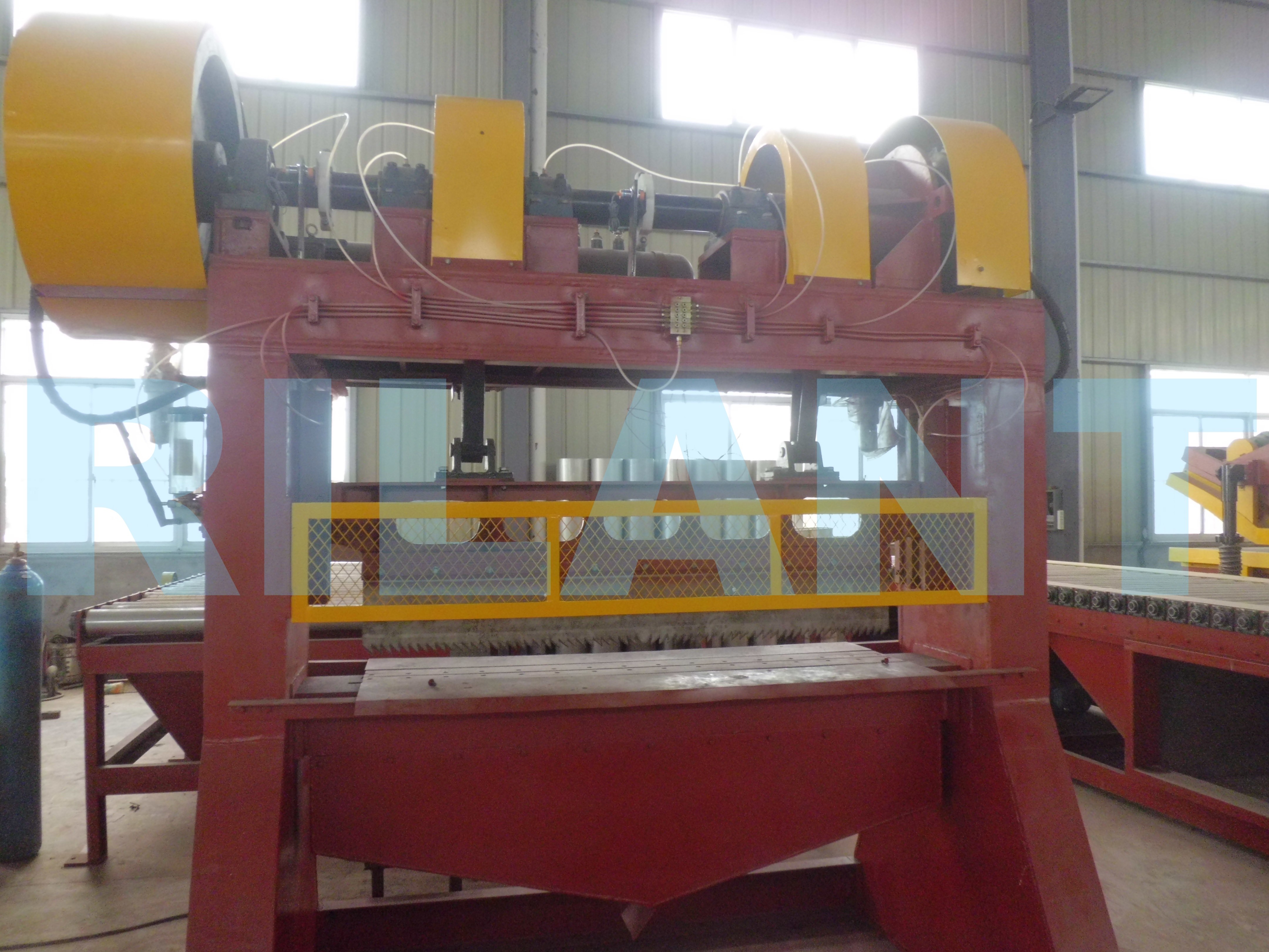 CUTTING MACHINE